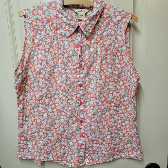 Woolrich Tops - Woolrich Blouse Woman Large Floral Rhubard Tank Sleeveless Cool Comfort Summer